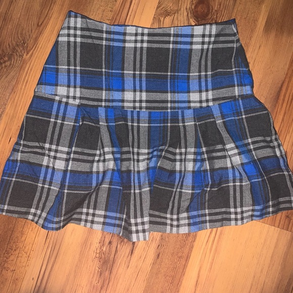 Plaid Pleated Schoolgirl Mini Skirt - Picture 3 of 3